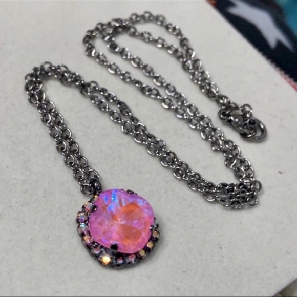 Handmade Pink Swarovski Crystal Necklace - Picture 4 of 12